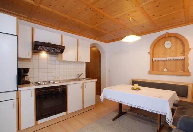 Haus Saler Apartment Silbertal Exterior photo